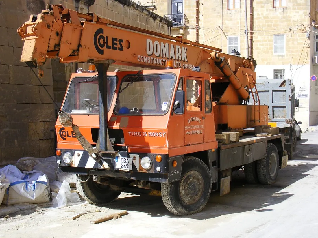 Forklift, Vinç ve Şantiye Nakliyesi